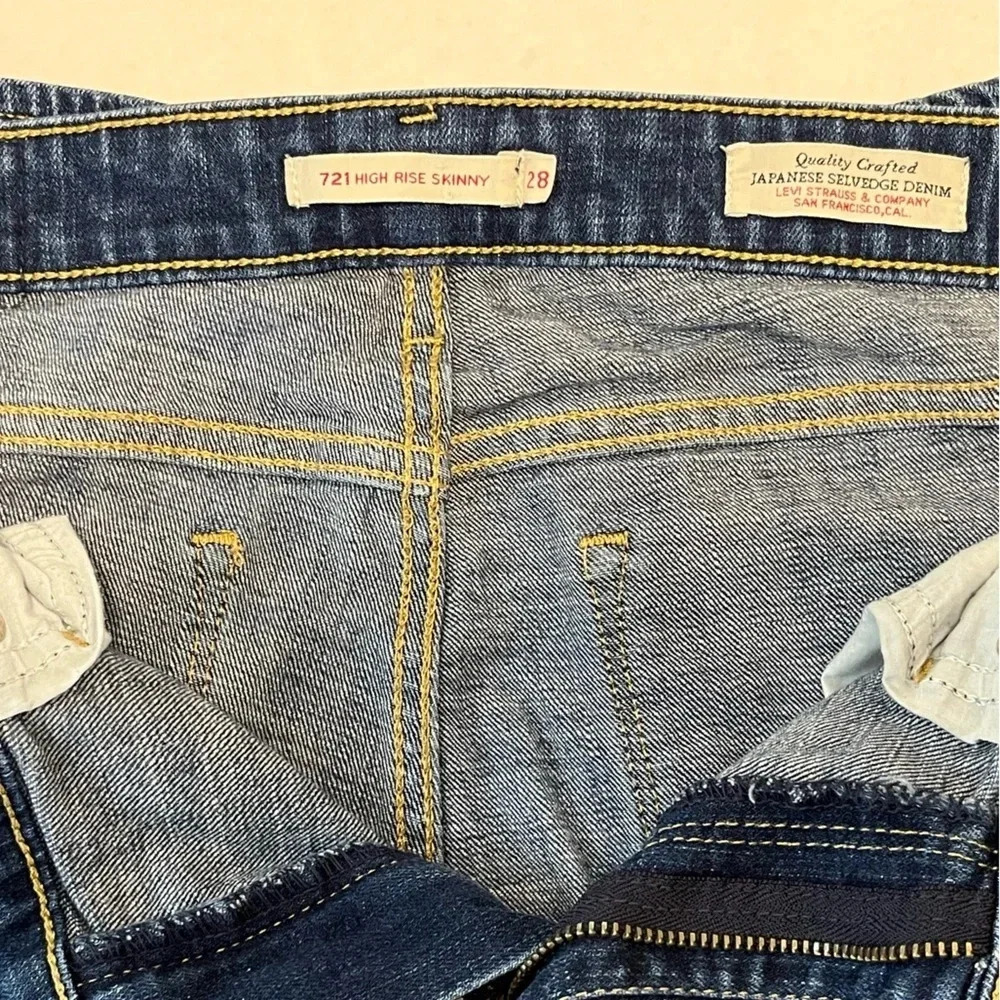 Levi 721 Women High Rise Skinny Jeans - Picture 9 of 17